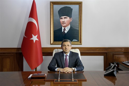SAYIN VALİMİZ HULUSİ ŞAHİN’İN ATATÜRK’Ü ANMA, GENÇLİK VE SPOR BAYRAMI MESAJI